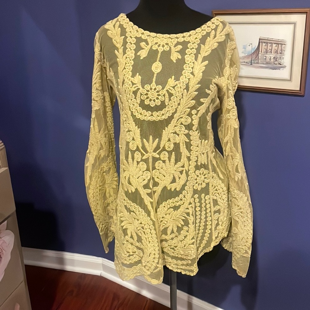 NWT Ryu sheer top